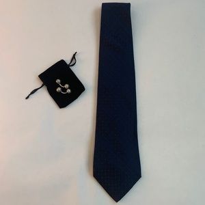 Dunhill Men’s Navy Silk Textured Tie